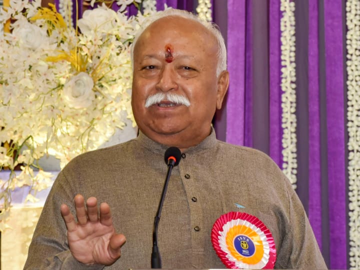 RSS Chief Mohan Bhagwat says society division other people took advantage in Mumbai Programme ‘... लेकिन पंडितों ने जो श्रेणी बनाई वो गलत थी’, मुंबई के कार्यक्रम में बोले RSS प्रमुख मोहन भागवत