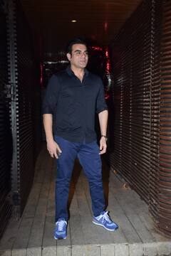 Varun Sharma Birthday: शहनाज गिल से लेकर कृति सेनन तक, वरुण शर्मा के बर्थडे बैश में इन सेलेब्स ने जमाया रंग