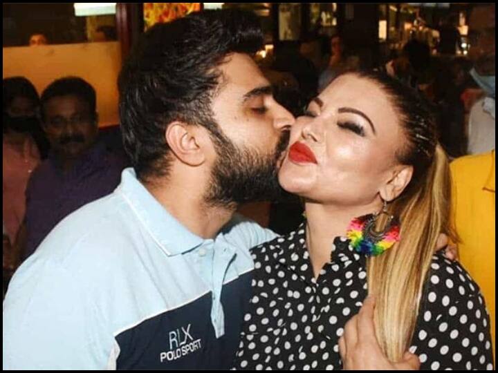 Rakhi Sawant husband Adil Durrani has been arrested by Mumbai Police FIR alleging mishandled funds Adil Durrani Arrested: பறந்த போன் கால்! நடிகை ராக்கி சாவந்த் கணவர் அடில் துராணி அதிரடியாக கைது! - நடந்தது என்ன?
