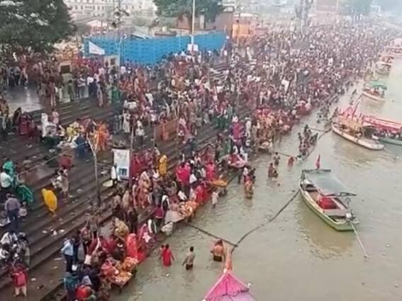 Magh Mela 2023: माघ पूर्णिमा मेले पर लाखों श्रद्धालुओं ने सरयू में लगाई पवित्र डुबकी, देखें तस्वीरें Magh Mela 2023: माघ पूर्णिमा मेले पर लाखों श्रद्धालुओं ने सरयू में लगाई पवित्र डुबकी, देखें तस्वीरें