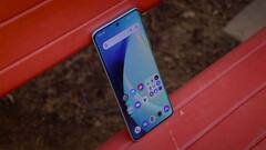 Realme के इस लेटेस्ट फोन को सिर्फ 999 में खरीद सकते हैं आप, मस्त ऑफर यहां मिल रहा है