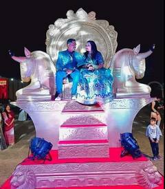 Marriage PHOTO: AAP નેતા અલ્પેશ કથીરિયા અને ધાર્મિક માલવિયા લગ્નના બંધને બંધાયા, જુઓ તસવીરો
