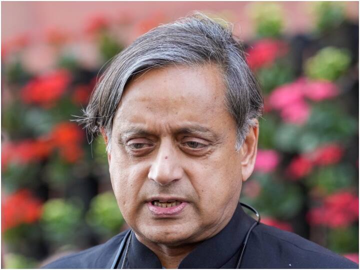 BJP leader shehzad poonawalla slams congress for Shashi Tharoor's tweet on Pervez Musharraf Death Pervez Musharraf Death: परवेज मुशर्रफ के निधन पर शशि थरूर के ट्वीट पर बवाल, बीजेपी बोली- यही है कांग्रेस की प्रवृत्ति