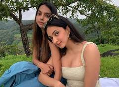 सिद्धार्थ मल्होत्रा की दुल्हनिया कियारा आडवाणी से भी ज्यादा सुंदर हैं उनकी साली इशिता, पेशे से हैं वकील