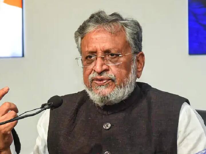 Sushil Modi attacked Nitish Kumar regarding railways said now is era of Narendra Modi bullet train Sushil Modi Reaction: 'नीतीश का कार्यकाल रेलवे का पैसेंजर ट्रेन काल', सुशील मोदी ने बताया बिहार के लिए PM ने कितनी राशि दी