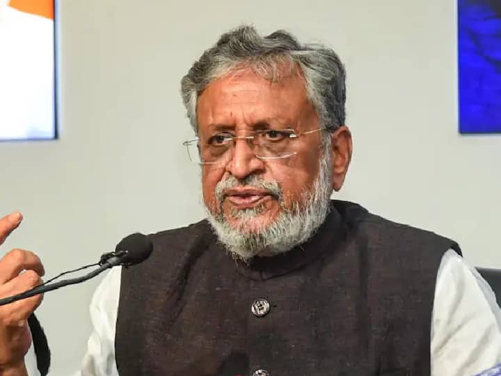 Sushil Modi Reaction: 'नीतीश का कार्यकाल रेलवे का पैसेंजर ट्रेन काल', सुशील मोदी ने बताया बिहार के लिए PM ने कितनी राशि दी Sushil Modi attacked Nitish Kumar regarding railways said now is era of Narendra Modi bullet train Sushil Modi Reaction: 'नीतीश का कार्यकाल रेलवे का पैसेंजर ट्रेन काल', सुशील मोदी ने बताया बिहार के लिए PM ने कितनी राशि दी
