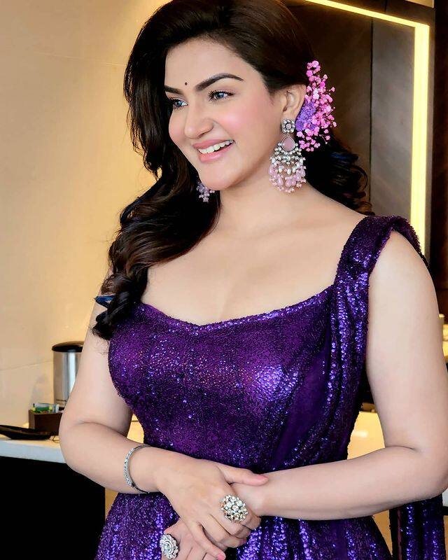 హనీ రోజ్ లేటెస్ట్ ఫొటోలు - Images Credit: Honey Rose/Instagram