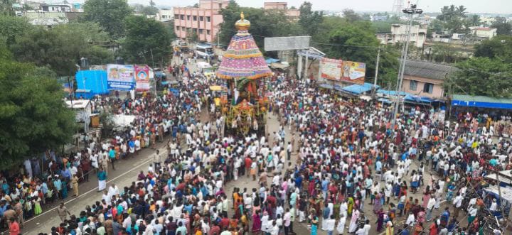 Thaipusam 2023: விராலிமலை முருகன் கோயில் தைப்பூச தேரோட்டம்: ஆயிரகணக்கான பக்தர்கள் பங்கேற்பு