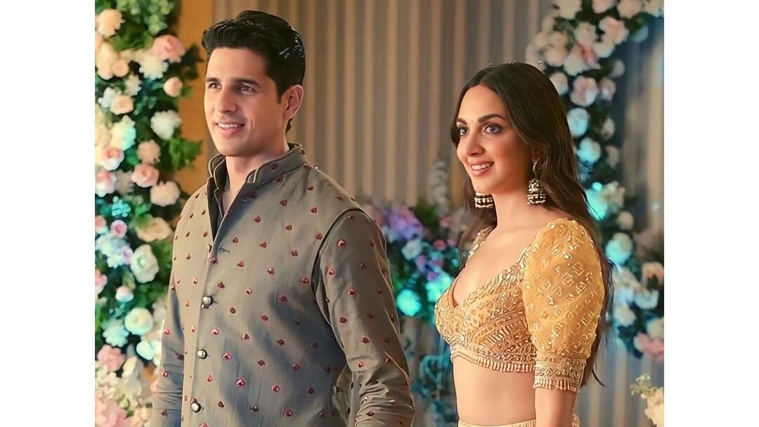 Siddharth Kiara Wedding: অপেক্ষার আরও ১ দিন, 'রোজ় ডে'-তে সিদ্ধার্থ-কিয়ারার সাত পাক Siddharth Kiara Wedding: Marriage date postponed due to some reason, Siddharth Kiara will tie a knot at 7 February Siddharth Kiara Wedding: অপেক্ষার আরও ১ দিন, 'রোজ় ডে'-তে সিদ্ধার্থ-কিয়ারার সাত পাক