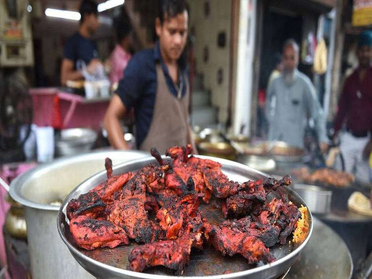 Aero India 2023 Bengaluru Bans Sale Of Non Veg Food Around Yelahanka Station know more details அசைவ உணவுகளை விற்க தடை.. ஆனால், சாப்பிட்டுக்கொள்ள அனுமதி...மாநகராட்சி சர்ச்சை உத்தரவு..!