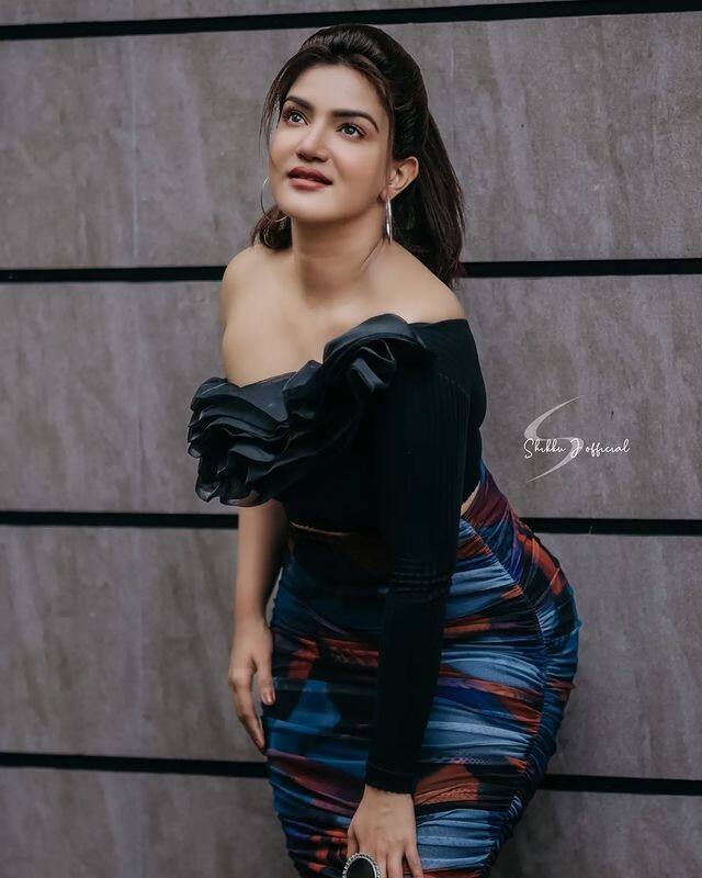 హనీ రోజ్ లేటెస్ట్ ఫొటోలు - Images Credit: Honey Rose/Instagram