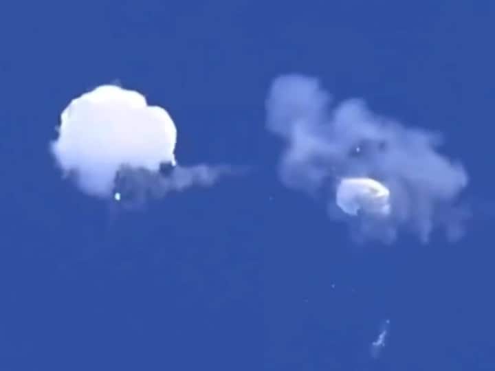 VIDEO China Spy Balloon Shot Down by US Fighter Jet F-22 Chinese Surveillance Balloon Downed - Watch Video China Spy Balloon: చైనా స్పై బెలూన్‌ను పేల్చేసిన అమెరికా, వీడియో వైరల్ - డ్రాగన్ అసహనం