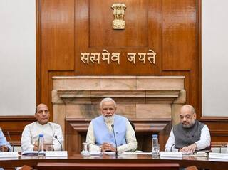 Pay Commission: મોદી સરકાર એક્શન મોડમાં, સરકારી કર્મચારીઓને લાગી શકે છે 'જેકપોટ'