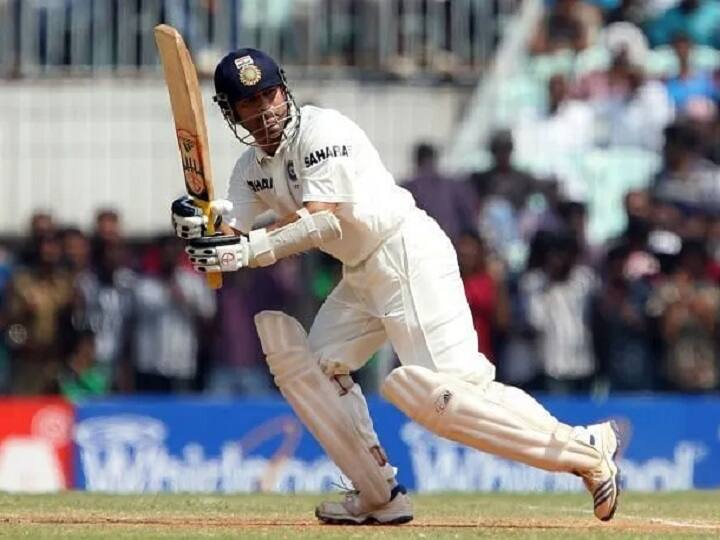 भारत और ऑस्ट्रेलिया के बीच सबसे ज्यादा टेस्ट शतक बनाने का रिकॉर्ड मास्टर ब्लास्टर सचिन तेंदुलकर के नाम दर्ज है. सचिन ने ऑस्ट्रेलिया के खिलाफ 39 मैचों की 74 पारियों में कुल 11 शतक जड़े हैं.