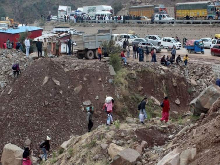 Himachal Pradesh: Bridge Collapses After Landslide in Chamba, Traffic Halted Himachal Pradesh: Bridge Collapses After Landslide in Chamba, Traffic Halted