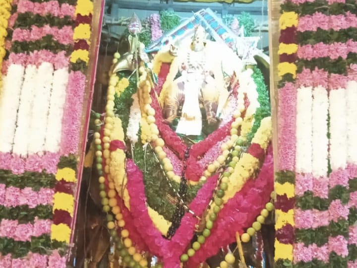 சுப்பிரமணிய சுவாமி கோயில் தைப்பூசத் திருவிழா - பக்தர்கள் வெள்ளத்தில் திணறிய திருச்செந்தூர்