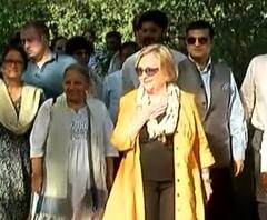 Ahmedabad: અમેરિકાના પૂર્વ વિદેશમંત્રી હિલેરી ક્લિન્ટન બન્યા ગુજરાતના મહેમાન, જુઓ વીડિયો