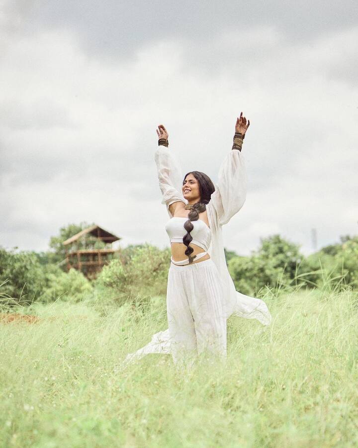 ఫరియా అబ్దుల్లా బ్యూటీఫుల్ పిక్స్ -Image Credit: Faria Abdullah/Instagram