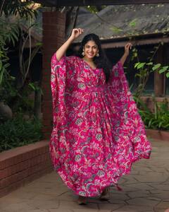 Faria Abdullah: స్వేచ్ఛగా ఎగిరే సీతాకోకచిలుకలా ఫరియా అబ్దుల్లా