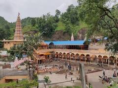 Government Scheme: फ्री में हवाई जहाज से धार्मिक स्थलों पर जाने का मौका, ठहरने और फूड के लिए भी नहीं लगेंगे पैसे!