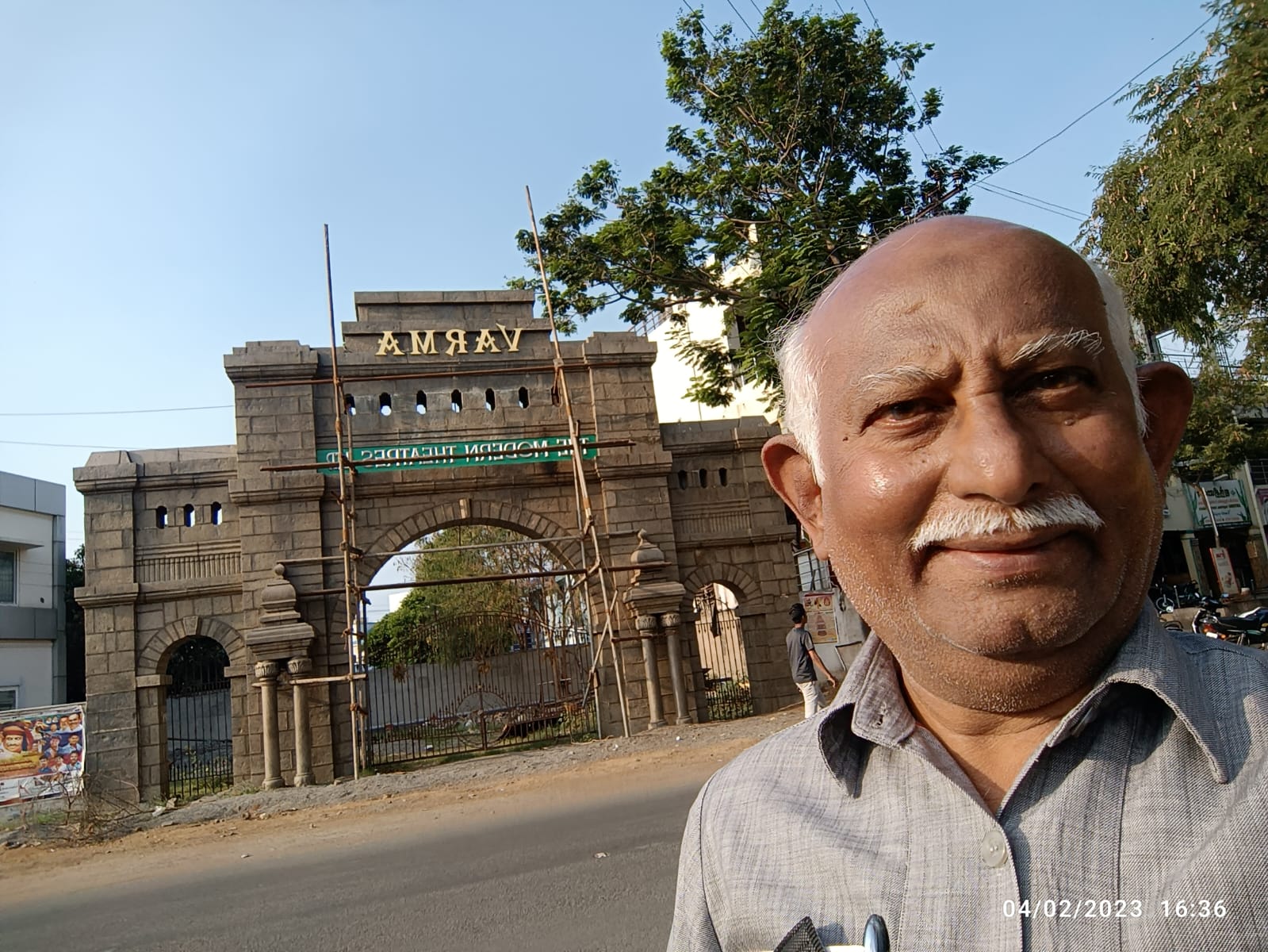 Modern Theatres: 'தமிழ் திரையுலகின் அடையாளம்' : மாடர்ன் தியேட்டர் பழமை சிதையலாமா? ரசிகர்கள் வேதனை..