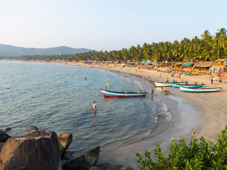 Goa Using Self-Driving Robot, AI-Powered Monitoring System as Lifeguards on Its Beaches Know in Details Goa Sea Beaches: গোয়ার বিচে রোবট লাইফ গার্ড, এআই যুক্ত মনিটরিং সিস্টেম, পর্যটকদের নিরাপত্তায় নতুন ভাবনা
