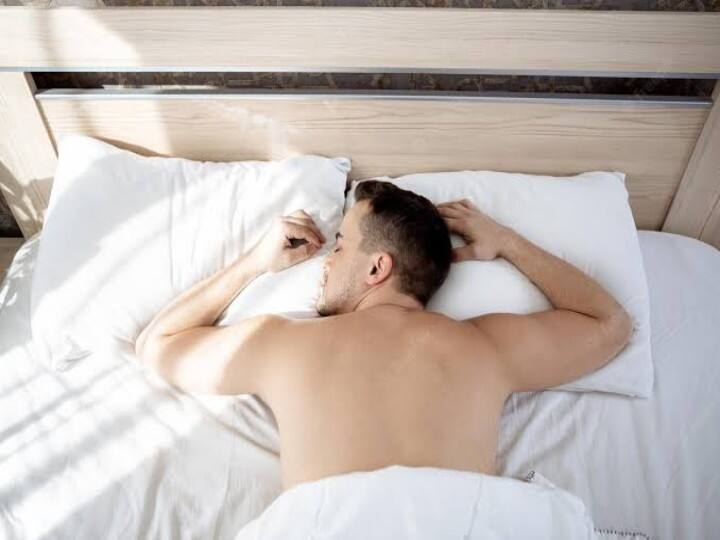 If you sleep on your stomach, then leave this habit, otherwise you may be in trouble.