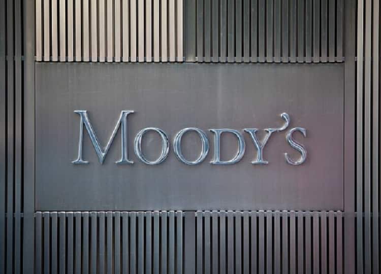 Sound of global recession! Moody's downgrades credit rating of 10 American banks, know the impact on India વૈશ્વિક મંદીના ભણકારા! મૂડીઝે અમેરિકાની 10 બેંકોનું ક્રેડિટ રેટિંગ ઘટાડ્યું, જાણો ભારત પર શું થશે અસર
