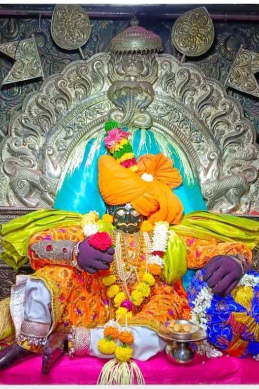 दख्खनचा राजा श्री जोतिबाच्या दर्शनाला रविवारी मोठी गर्दी झाली.