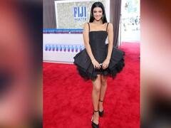 Grammy Awards 2023: अतरंगी कपड़ों में दिखीं स्टार्स, किसी ड्रेस को देखकर हैरानी होगी तो किसी को वार्डरॉब में करना चाहेंगे शामिल