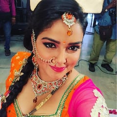 Bhojpuri News: सेट पर चुलबुले अंदाज के लिए मशहूर हैं निरहुआ की हीरोइन, आम्रपाली ने सुनाए खुद से जुड़े मजेदार किस्से