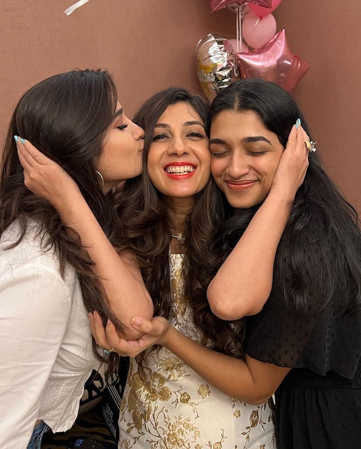 Raveena was last seen in KGF: Chapter 2 alongside Sanjay Dutt and Yash. (All Images: Instagram)