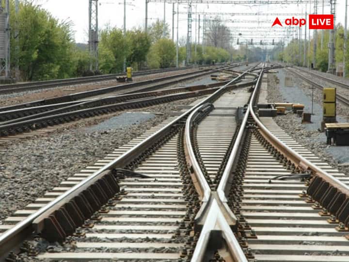 Railway Line Track 2 KM Stolen in Samastipur Rail Section After stealing bridge and tower in Bihar ann Railway Line Stolen: बिहार में पुल और टावर चोरी के बाद अब रेलवे लाइन गायब, 2 KM तक पटरी उखाड़ ले गए चोर