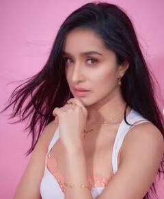 Shraddha Kapoor Look: पिंक शॉर्ट ड्रेस, क्लासी अंदाज; सोशल मीडियावर धुमाकूळ घालतोय श्रद्धाचा हटके लूक