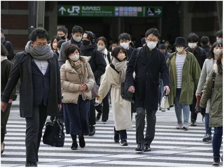 japan flu cases increasing Influenza hiting very quickly now epidemic warning Japan: कोरोना के बाद अब जापान पर मंडरा रहा ये बड़ा खतरा, 1 हफ्ते में आए 51 हजार से ज्यादा मरीज
