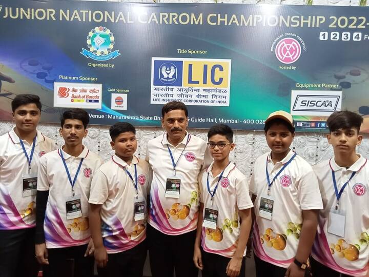 Junior National Carrom Championship Maharashtra Boys team win and in girls tamilnadu team won  Junior National Carrom Championship : ज्युनिअर राष्ट्रीय कॅरम स्पर्धेत मुलांमध्ये महाराष्ट्र संघानं मारली बाजी, मुलींच्या गटात तामिळनाडू विजयी 