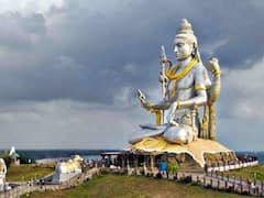 Maha Shivaratri 2023 : அருள வரும் மகா சிவராத்திரி.. தியானிக்கவேண்டிய சிவ மந்திரங்கள் இதோ.. முழு விவரம்...!