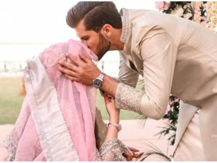 Shahid Afridi reacts to fake accounts and pictures of Ansha Afridi going viral after her marriage with Shaheen Afridi Shaheen Afridi से निकाह के बाद वायरल अंशा के फेक अकाउंट्स और तस्वीरों पर भड़के शाहीन अफरीदी