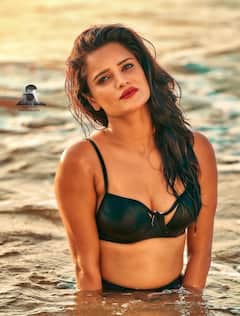 In Pics: अर्चना गौतम आधी अशी दिसायची! आता हॉटनेसचा कहर