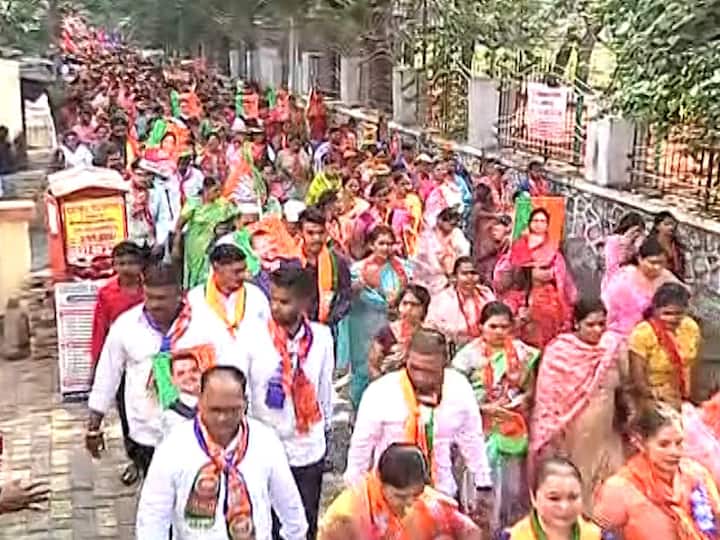 यावेळी दोन्ही मतदार संघात भाजपने मोठं शक्ती प्रदर्शन केलं.