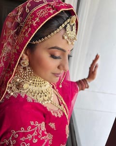Akshara Singh Bridal Look: दुल्हनियां बनीं अक्षरा सिंह, ब्राइडल लुक में एक्ट्रेस के अंदाज के कायल हुए फैंस