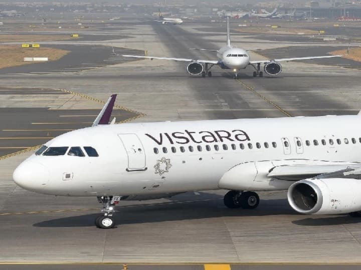 Air Vistara Fined DGCA For Rs 70 Lakhs For Breaking the Rule DGCA Fine: अब इस एयरलाइन कंपनी पर लगाया 70 लाख का जुर्माना, जानिए किस नियम की अनदेखी पर हुई कार्यवाही