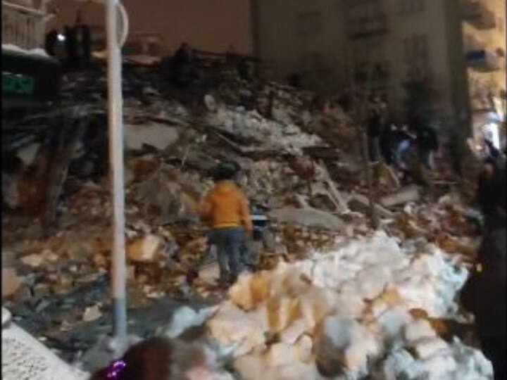 तुर्किए (Turkiye) में तेज भूकंप के बाद सुनामी के जोखिम का मूल्यांकन किया जा रहा है.