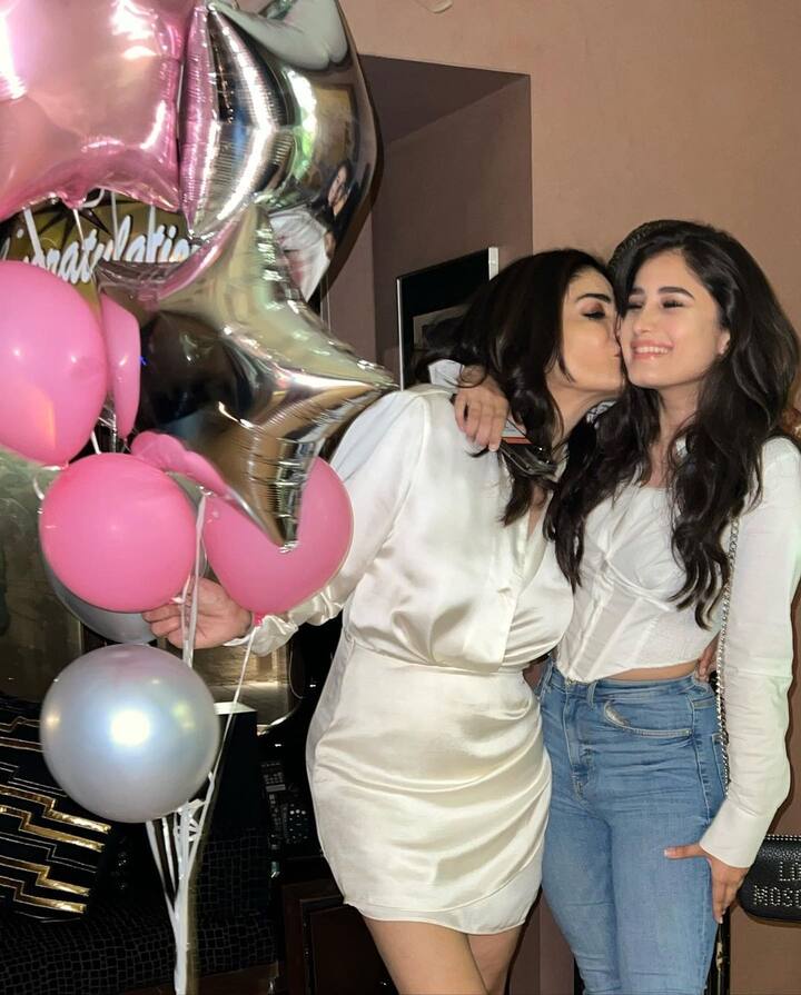 In the pictures, colourful balloons were kept and 'congratulations' sign was also seen behind the balloons.