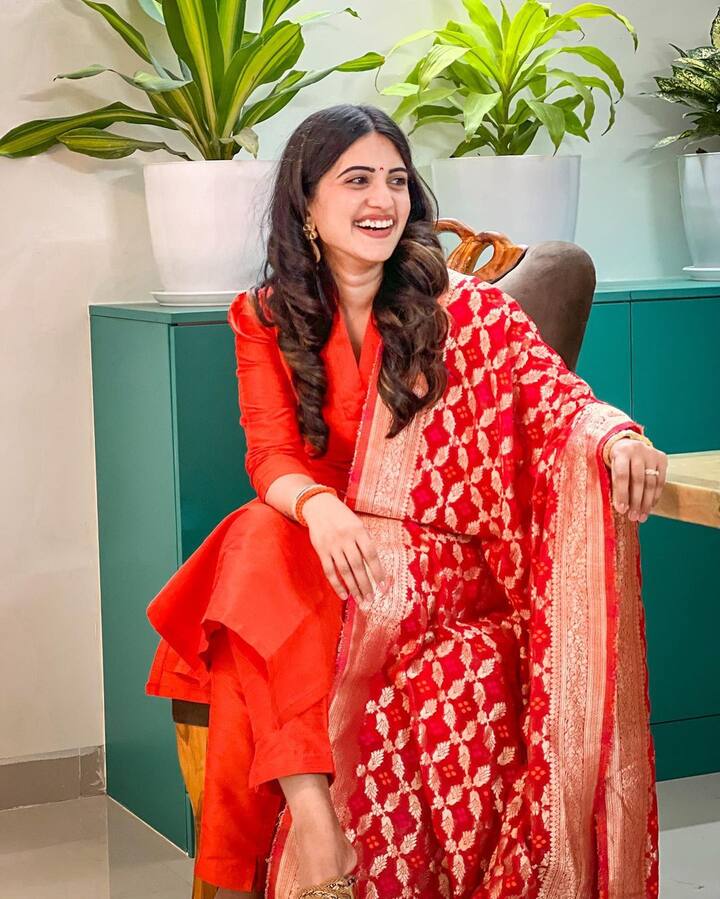 తర్వాత ఓటీటీ సిరీస్ లో మెరిసింది. Photo Credit@Sravanthi Chokarapu/Instagram