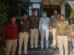 Crime News: દિવસભર બાપ સાથે બેસીને પુત્રએ પીધો દારૂ, રાતે પિતાએ પથારીમાં પેશાબ કરતાં પુત્રને સાફ કરવાનું કહ્યું અને પછી થયું એવું કે.....