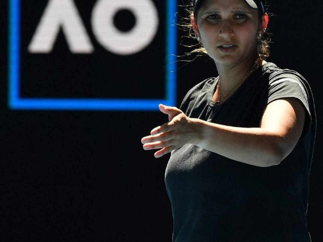 Sania Mirza And Partner Bethanie Mattek-Sands Crash Out Of Abu Dhabi Open Sania Mirza And Partner Bethanie Mattek-Sands Crash Out Of Abu Dhabi Open