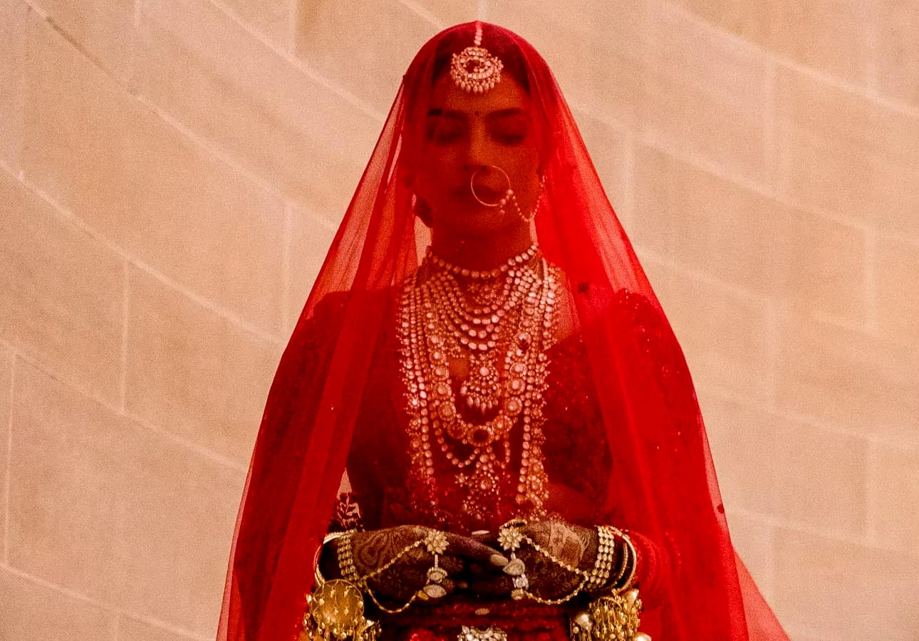 Sonam Kapoor Ahuja's 90 lakh Anuradha Vakil wedding lehenga is now a part  of the NMACC fashion exhibit!