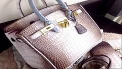 Nita Ambani Bags: बेशकीमती हीरे से जड़ा है नीता अंबानी का ये हैंडबैग, कीमत सुन उड़ जाएंगे होश