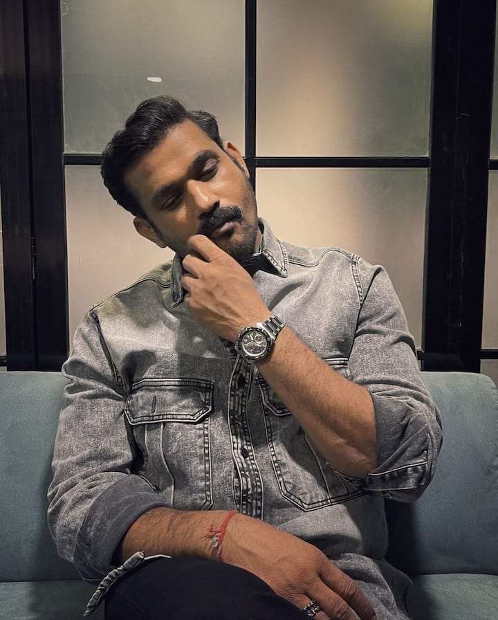 Sohum giving some ultimate style goals in a denim shirt and black pants. His moustache adds up to his personality.